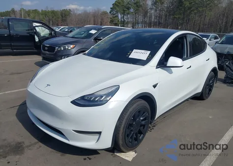 2020 Tesla Model Y Long Range Dual Motor All-Wheel Drive z USA, uszkodzony, nr VIN 5YJYGDEE2LF036790